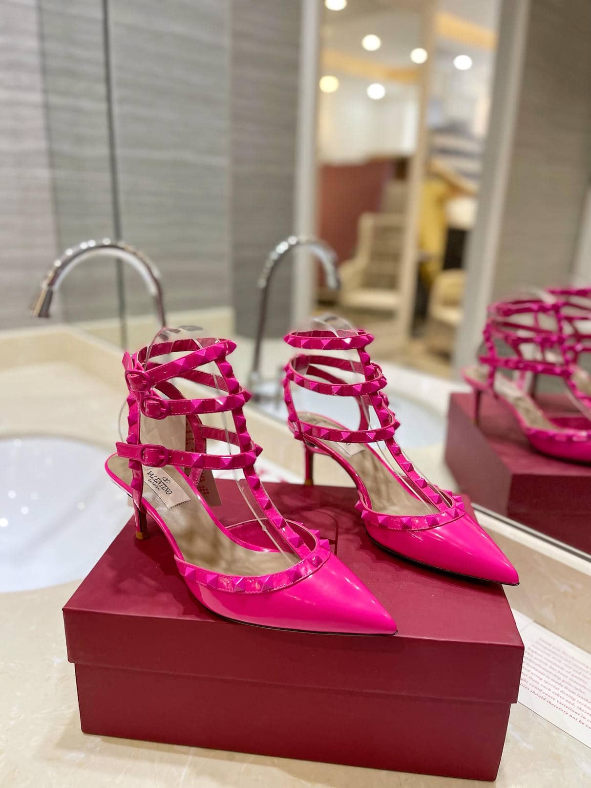 Valentino Sandal9-1